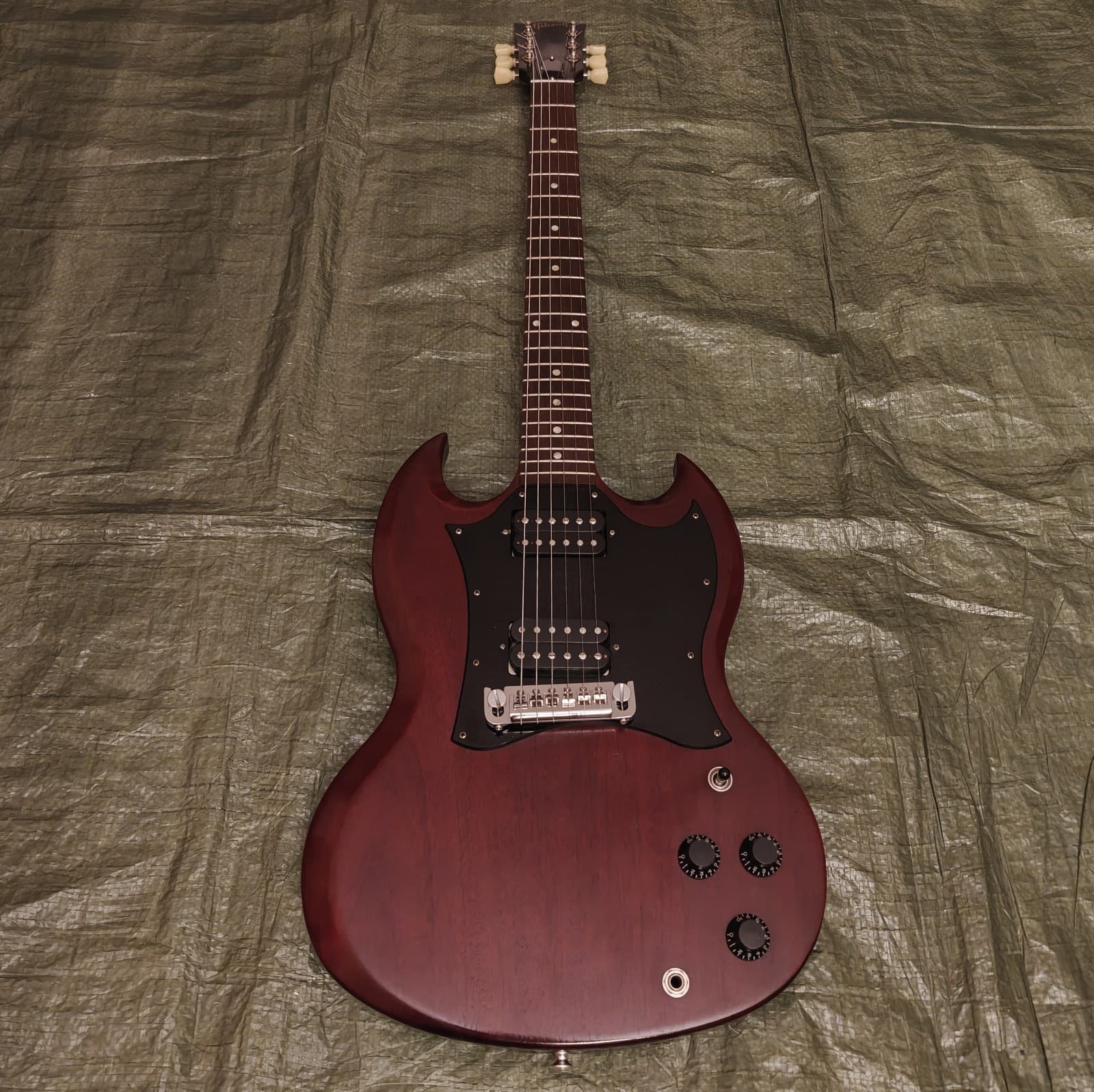 Gibson SG Special HH 3-Knob 2011 Electric Guitar Center Exclusive Dark Cherry