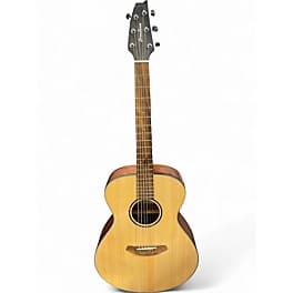 Breedlove Discovery Concert Natural Acoustic Guitar