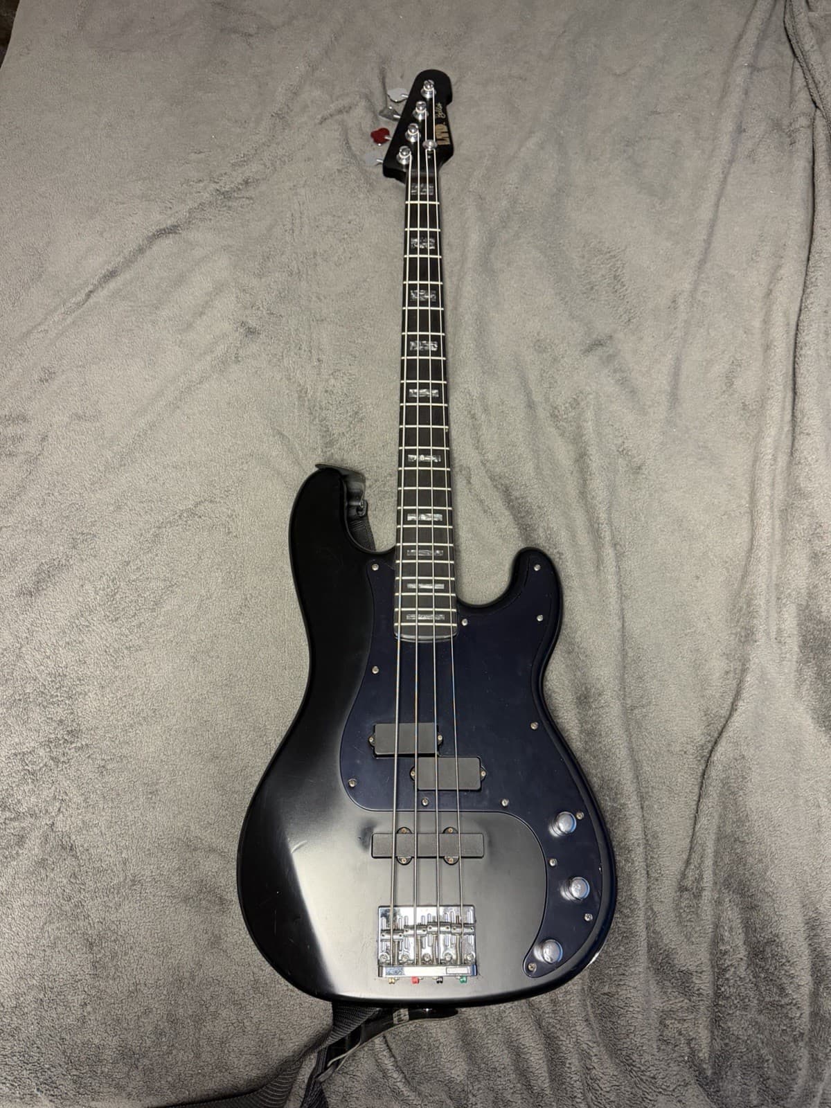 ESP LTD B-50 Series 4-String Solid Body Right-Handed Electric Bass Black