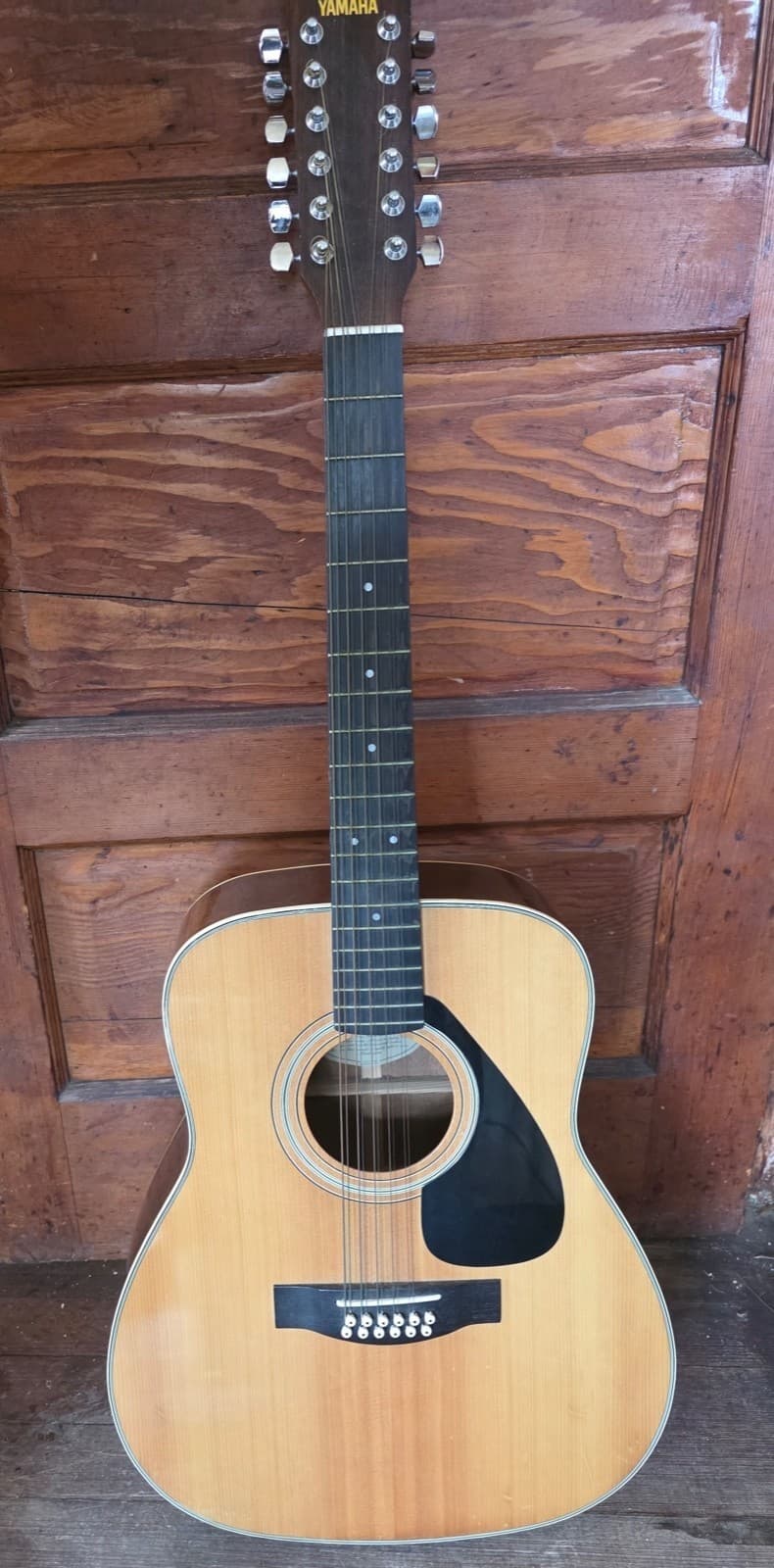 Vintage Guitar Yamaha FG - 312 11