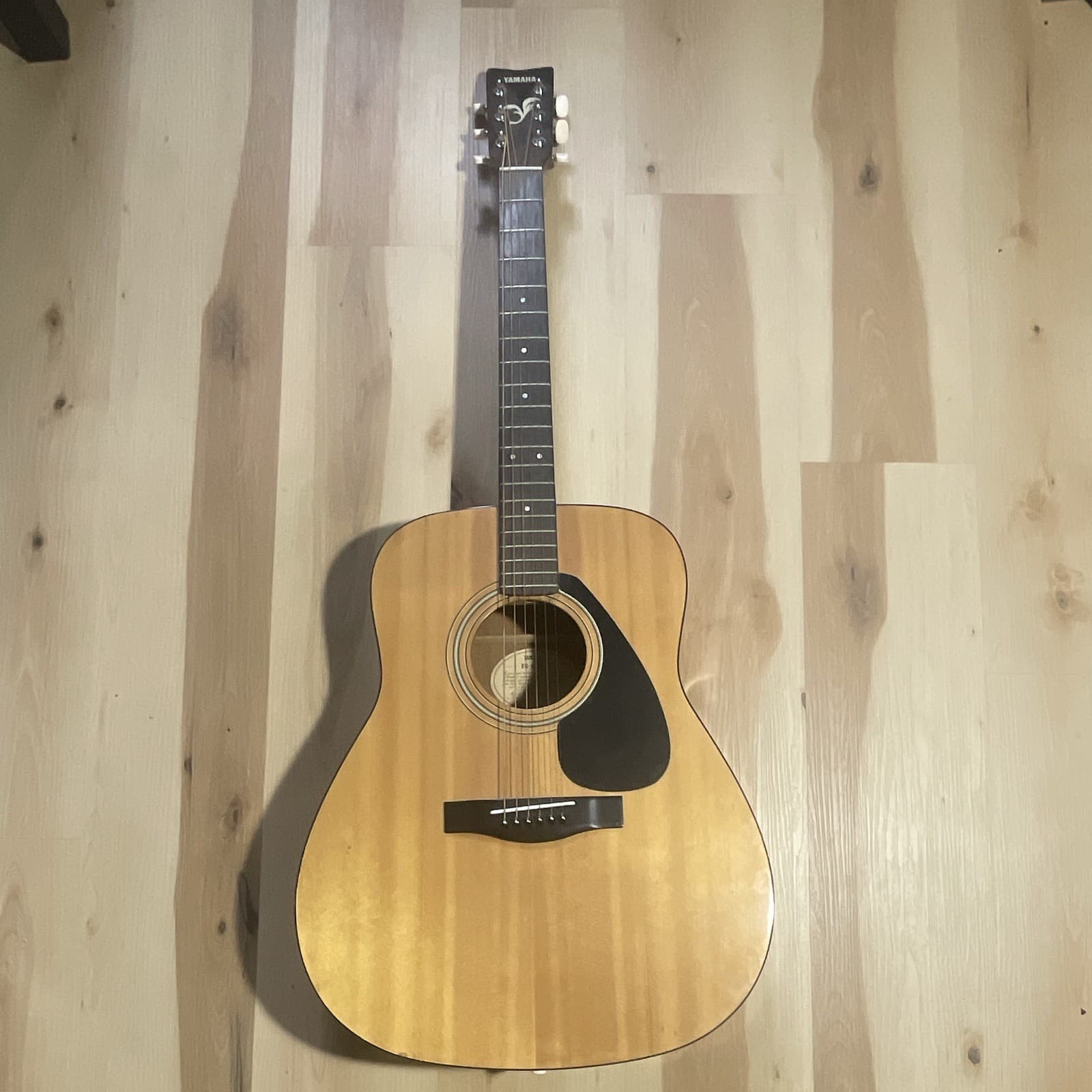 Yamaha FG-400A FG Series Dreadnought 6-String Acoustic Natural w/ Gig Bag