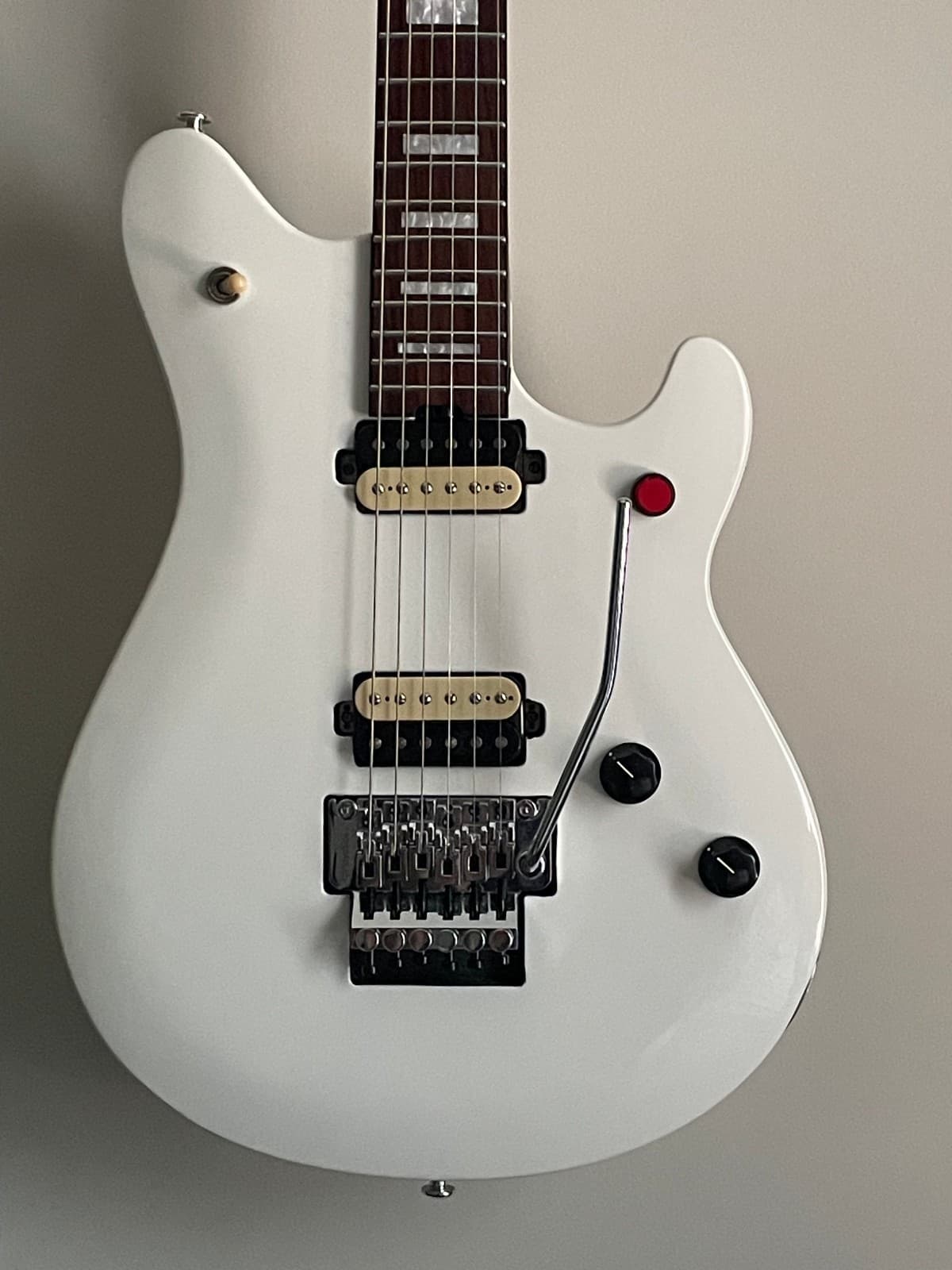 Firefly FFMN EVH Wolfgang Music Man axis style guitar Modified Duncan JAZZ JB