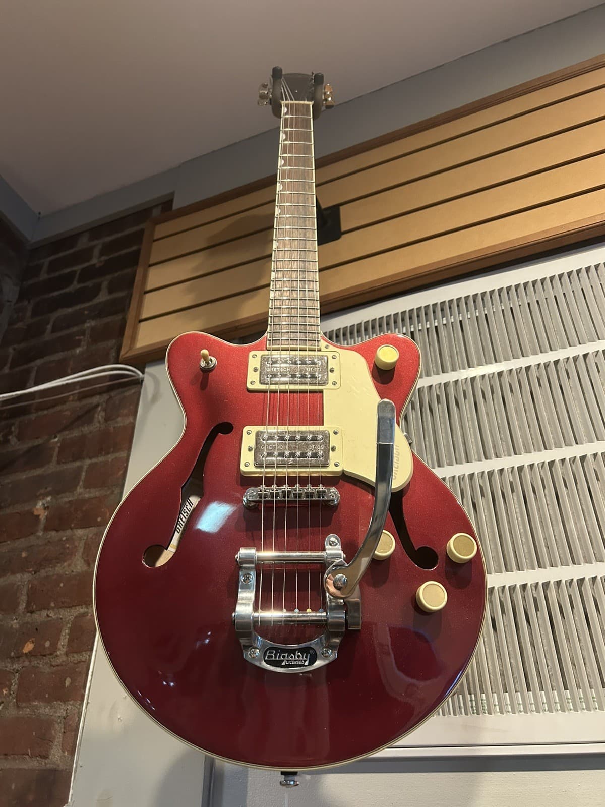 Gretsch Streamliner G2655t Semi-hollow Body Electric Guitar