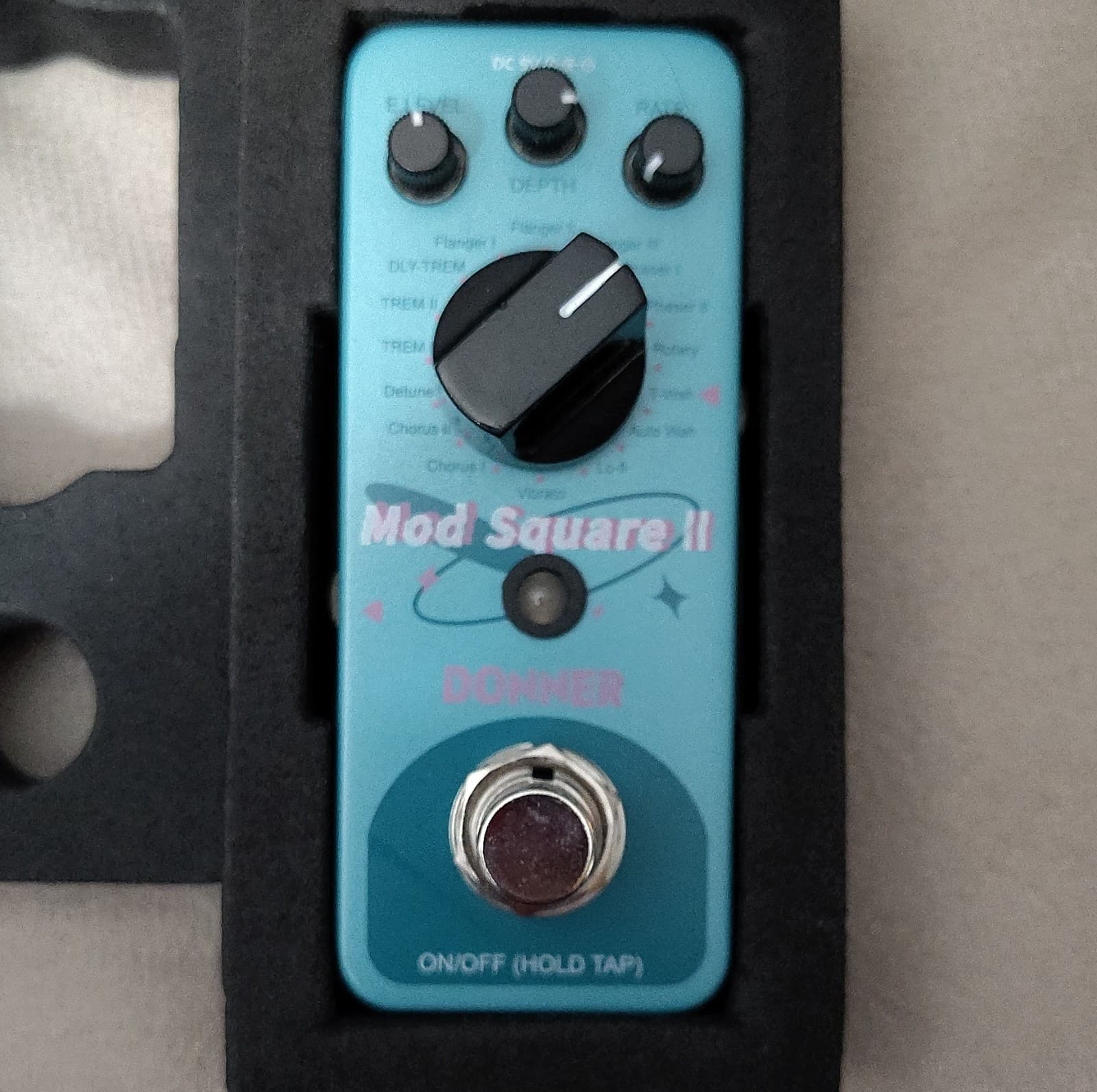 Donner Mod Square II Digital Guitar Modulation Pedal Flanger Phaser Chorus Wah