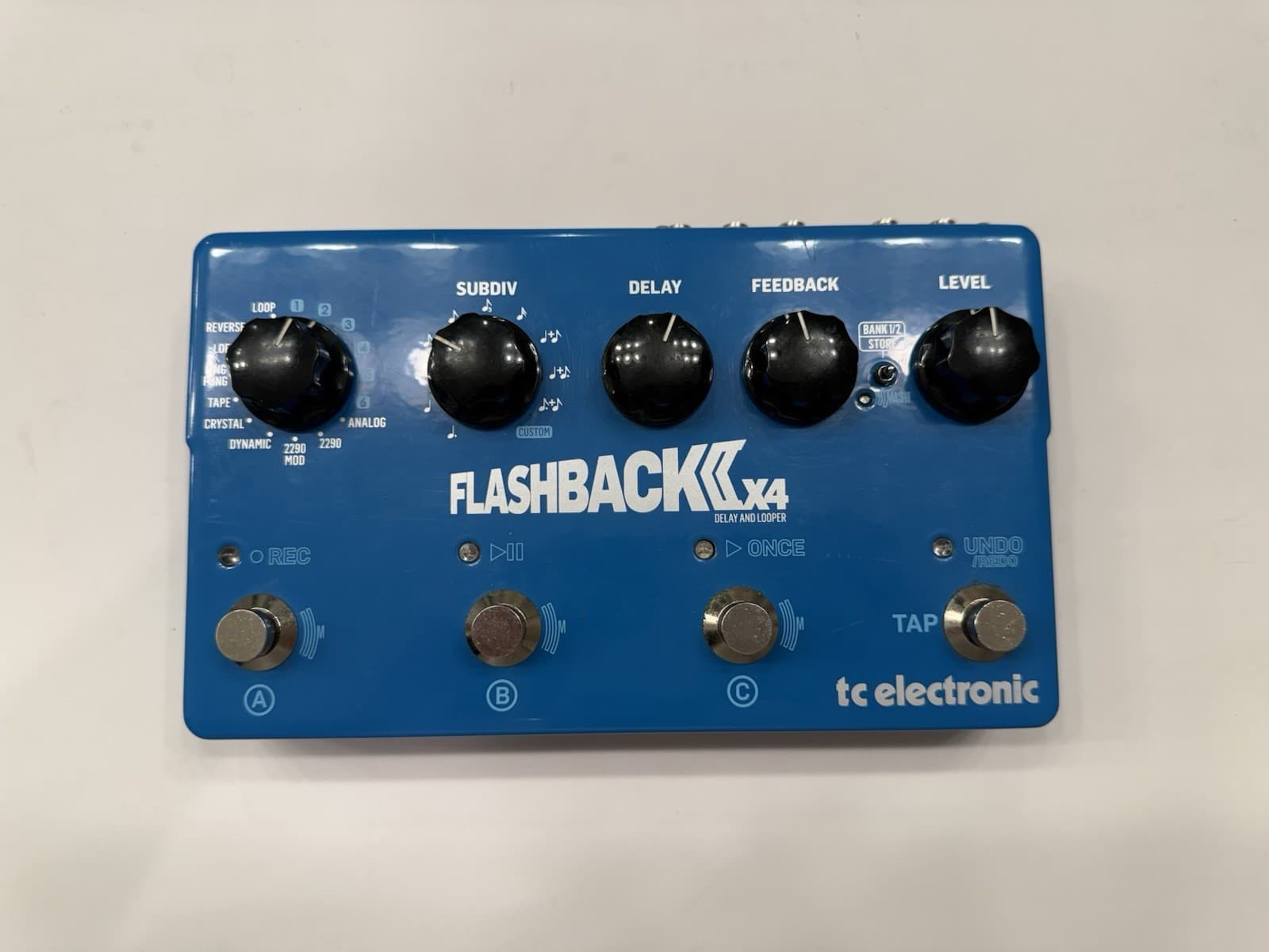 TC Electronic Flashback X4 Delay & Looper True Bypass Guitar Effect Pedal