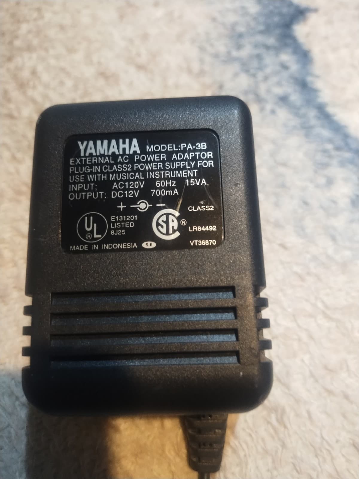 YAMAHA PORTATONE MUSIC KEYBOARD SYNTHESIZER MUSICAL DIGITAL PIANO STAND PRS-220