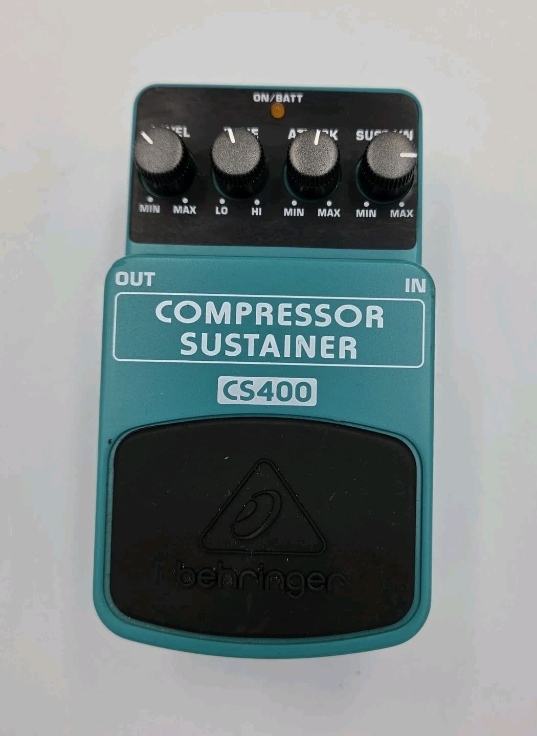 Behringer CS400 Analog Compressor Sustainer Pedal for Electric Guitar