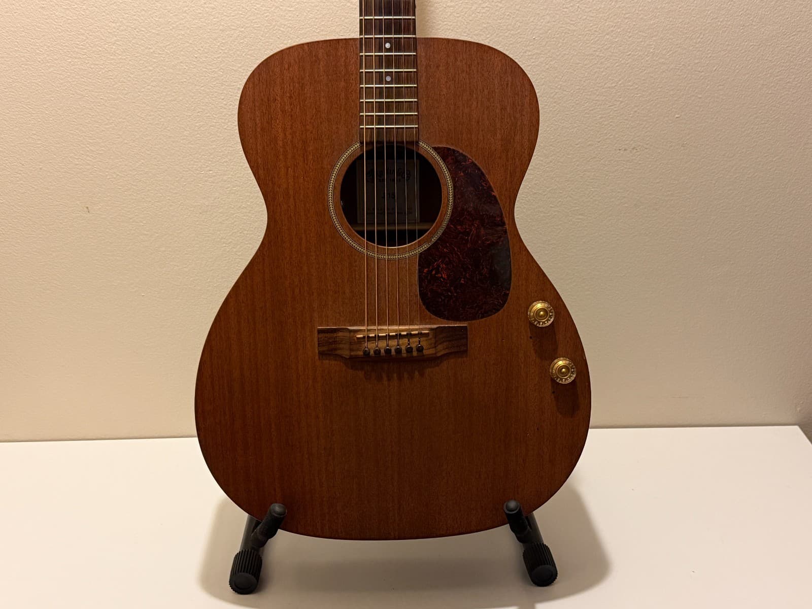 Martin J-15 Jumbo Acoustic Guitar 2006 USA Solid Mahogany W/ OHSC Free S/H