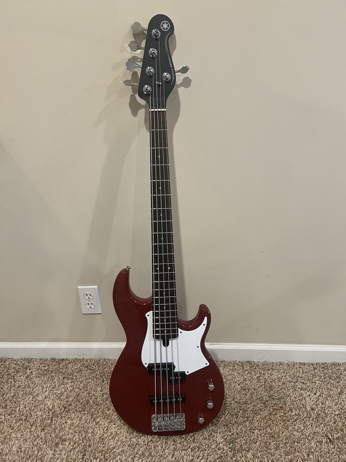 Yamaha BB235 BB Series 5-String Solid Body Electric Bass Guitar Red RH