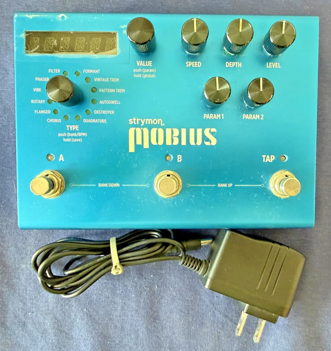 STRYMON MOBIUS Multi Modulation Guitar Effects Pedal w/ adapter TESTED