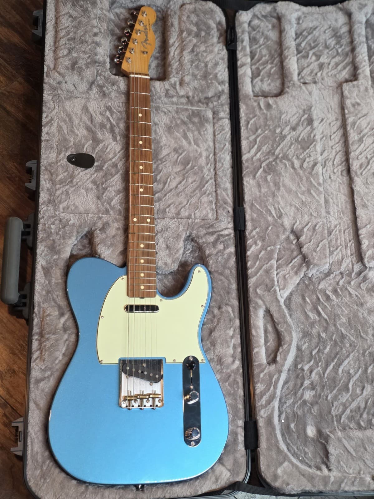 Fender Telecaster Vintera 60s Lake Placid Blue MIM Upgraded DiMarzio Area T neck