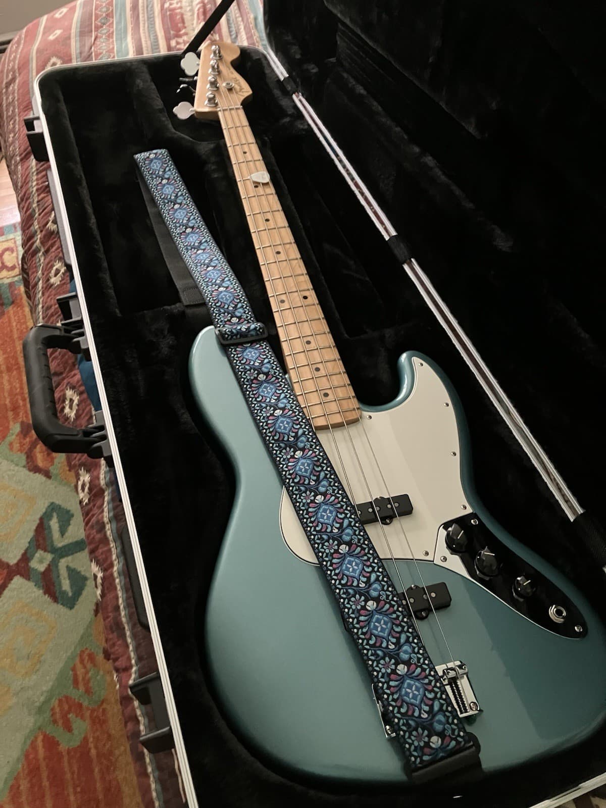 Fender Jazz Bass, Maple Fingerboard, Tidepool Blue - MIM Player Series