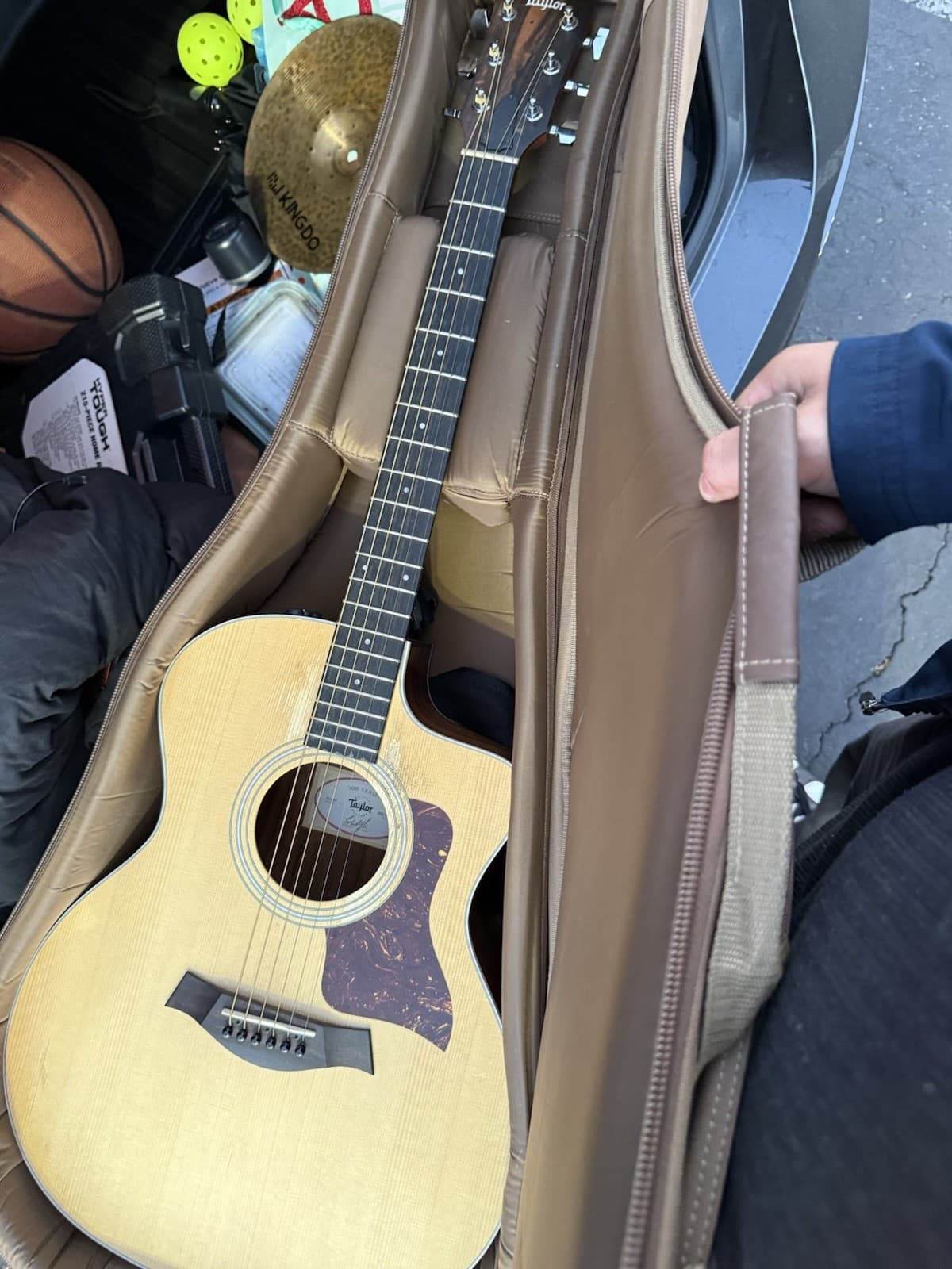 Taylor 214ce Acoustic-Electric Guitar – Excellent Condition – Extras Included -