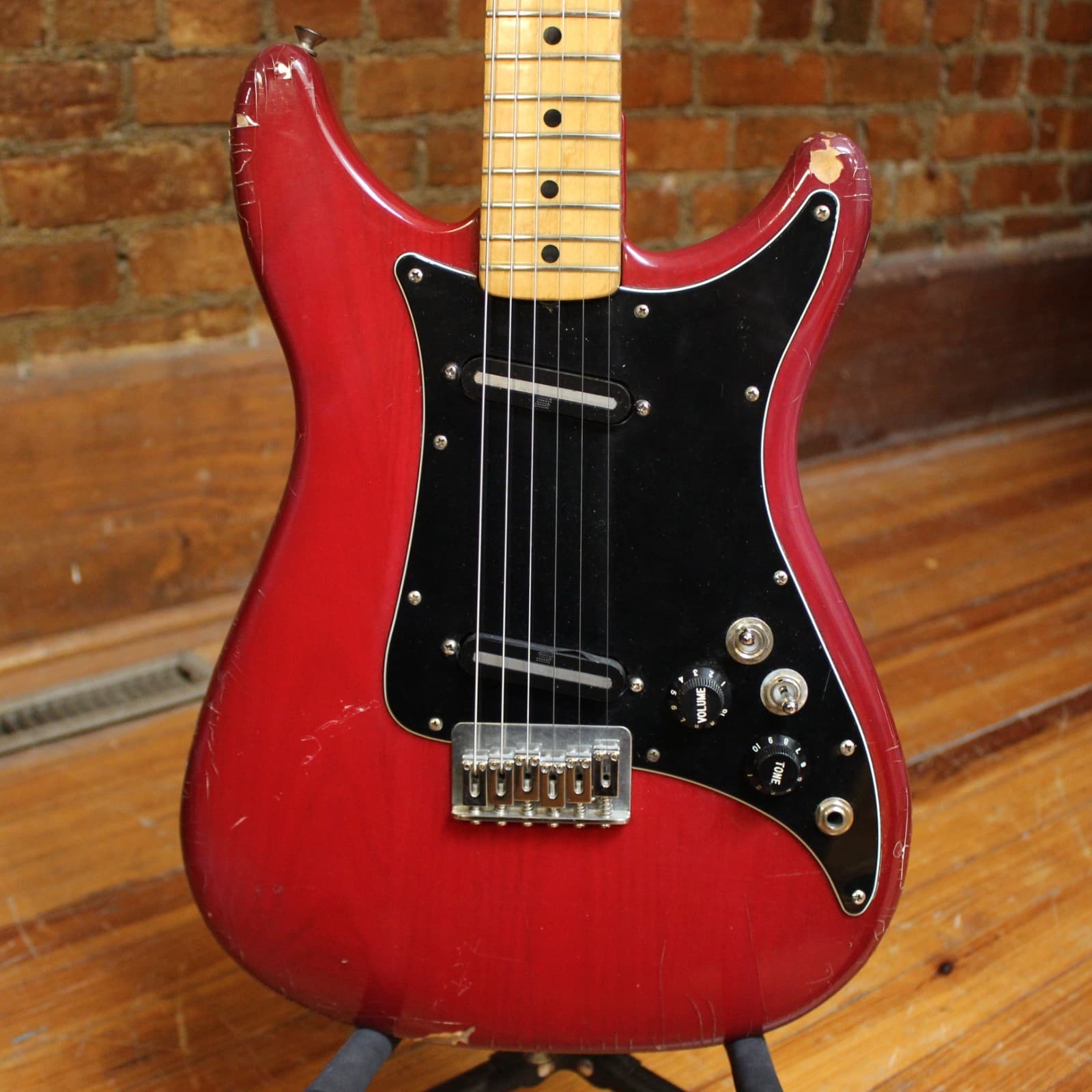 Fender Lead II with Maple Fretboard 1980 - Wine