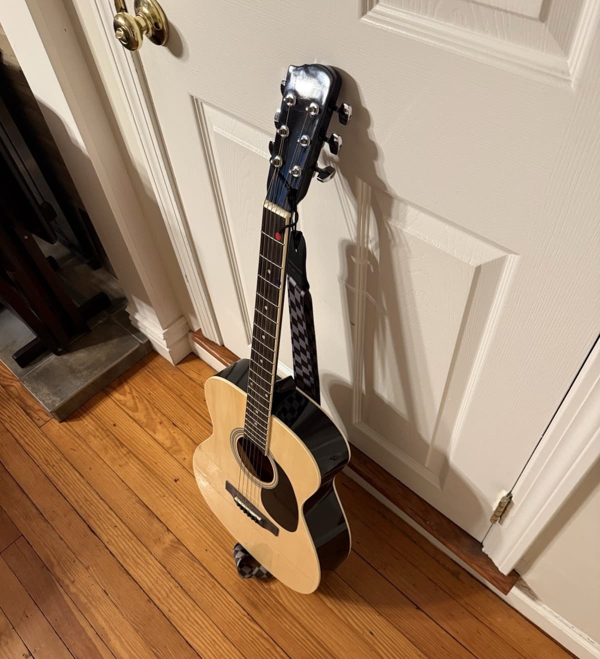 Parlor Acoustic Guitar 6-String Right-Handed Spruce Body Natural Finish w Bag