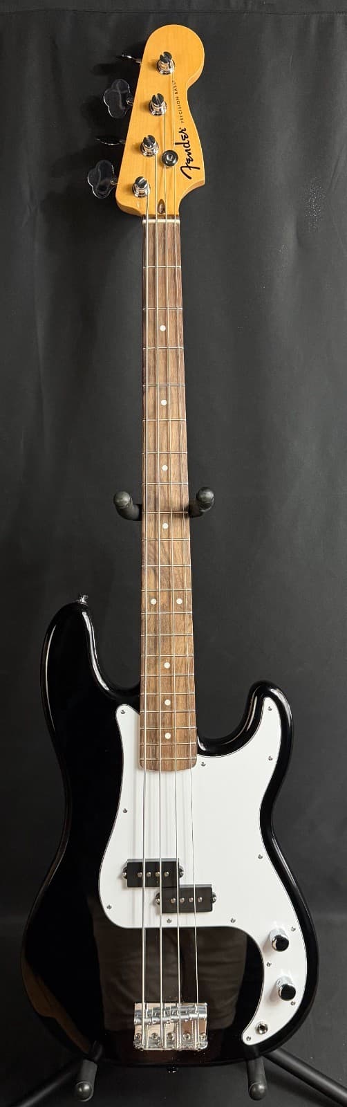 Fender Standard Precision Bass (2025) 4-String Bass Guitar Gloss Black Finish