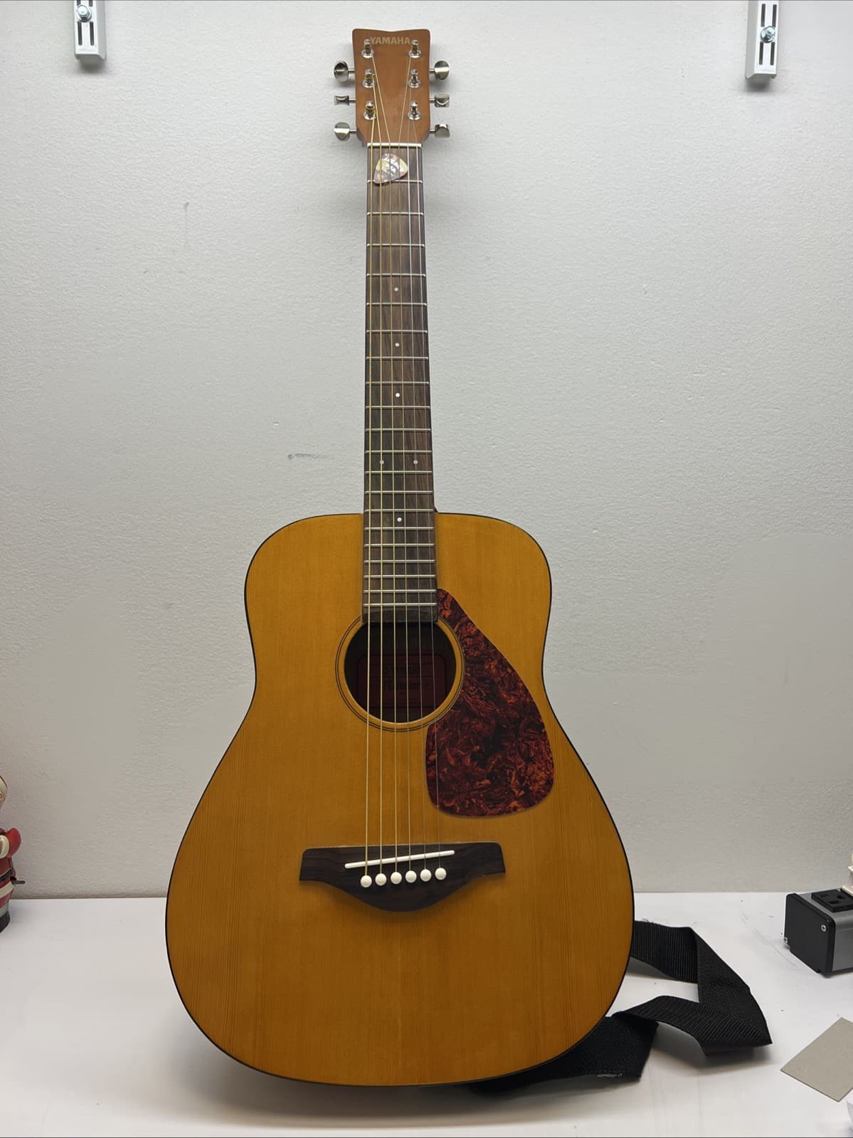 Yamaha FG Junior JR1 3/4 Acoustic Guitar Brown Mahogany Case, Strap Books π₯