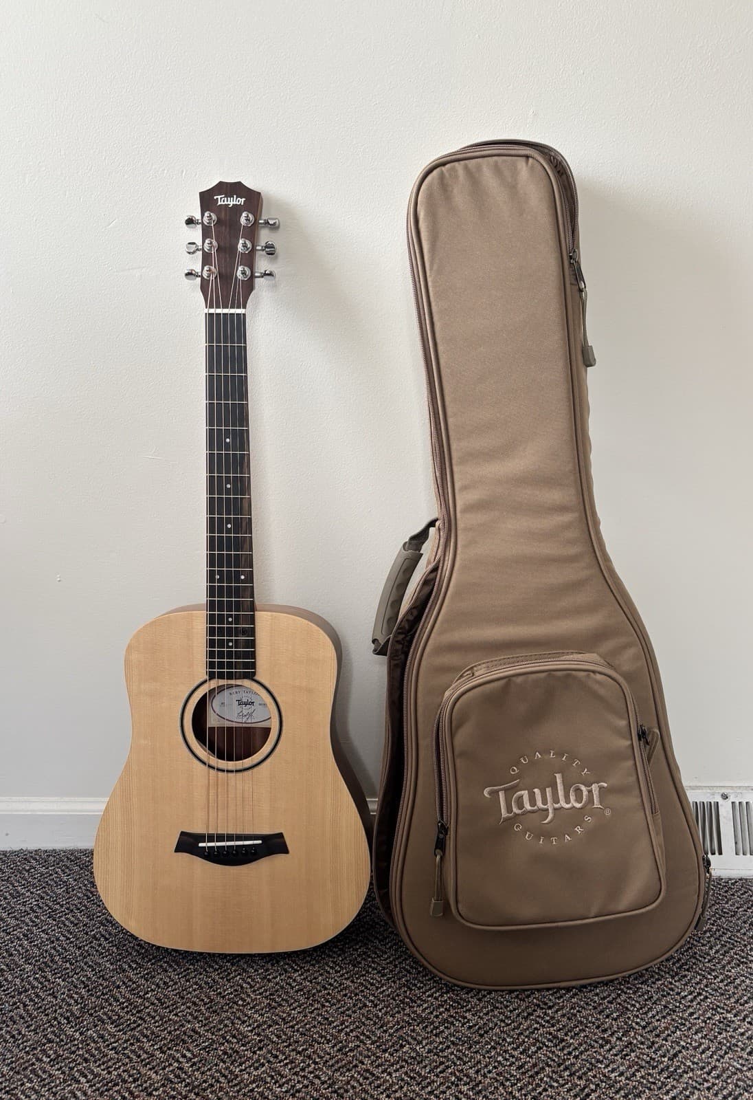 Taylor Baby Acoustic Guitar Dreadnought 6 String Natural Wood w/ Gig Bag