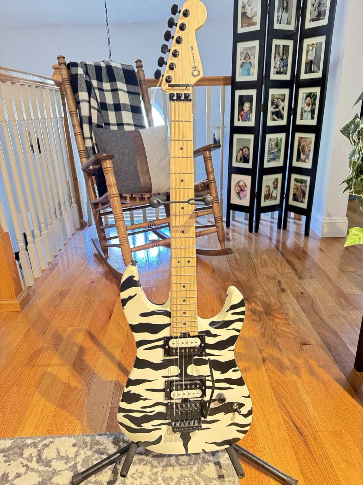 Charvel San Dimas Electric Guitar tiger Stripes 6 String MC225748