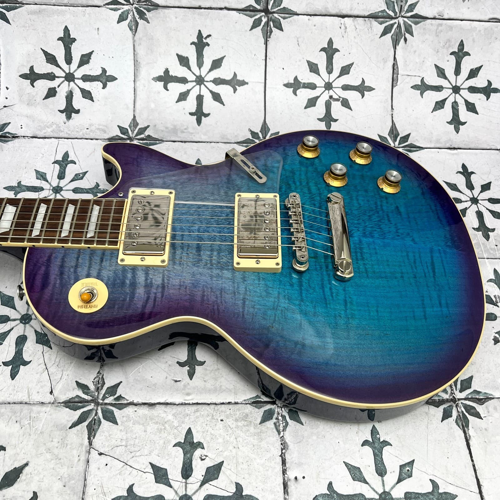 Gibson Les Paul Standard '60s • Blueberry Burst • 2012 • 9.44 lb #12990