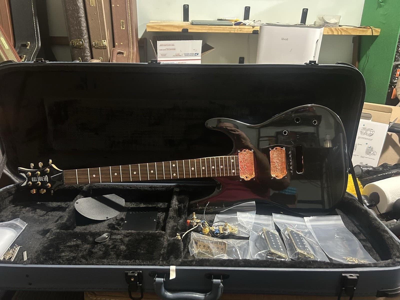 Dean Vendetta Electric Guitar Black