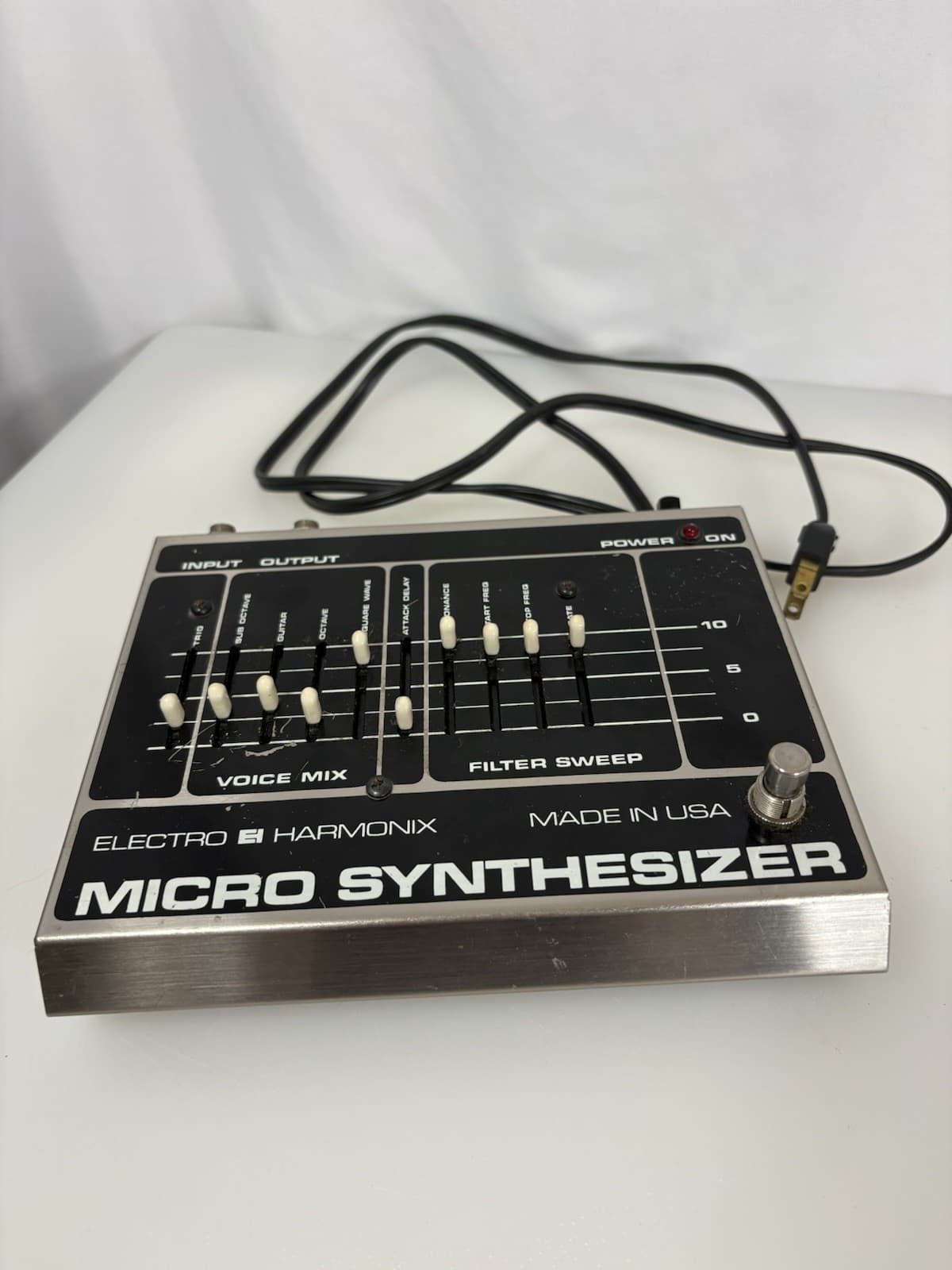 Electro Harmonix Micro Synthesizer Vintage 80s Analog Guitar Effect Used TESTED