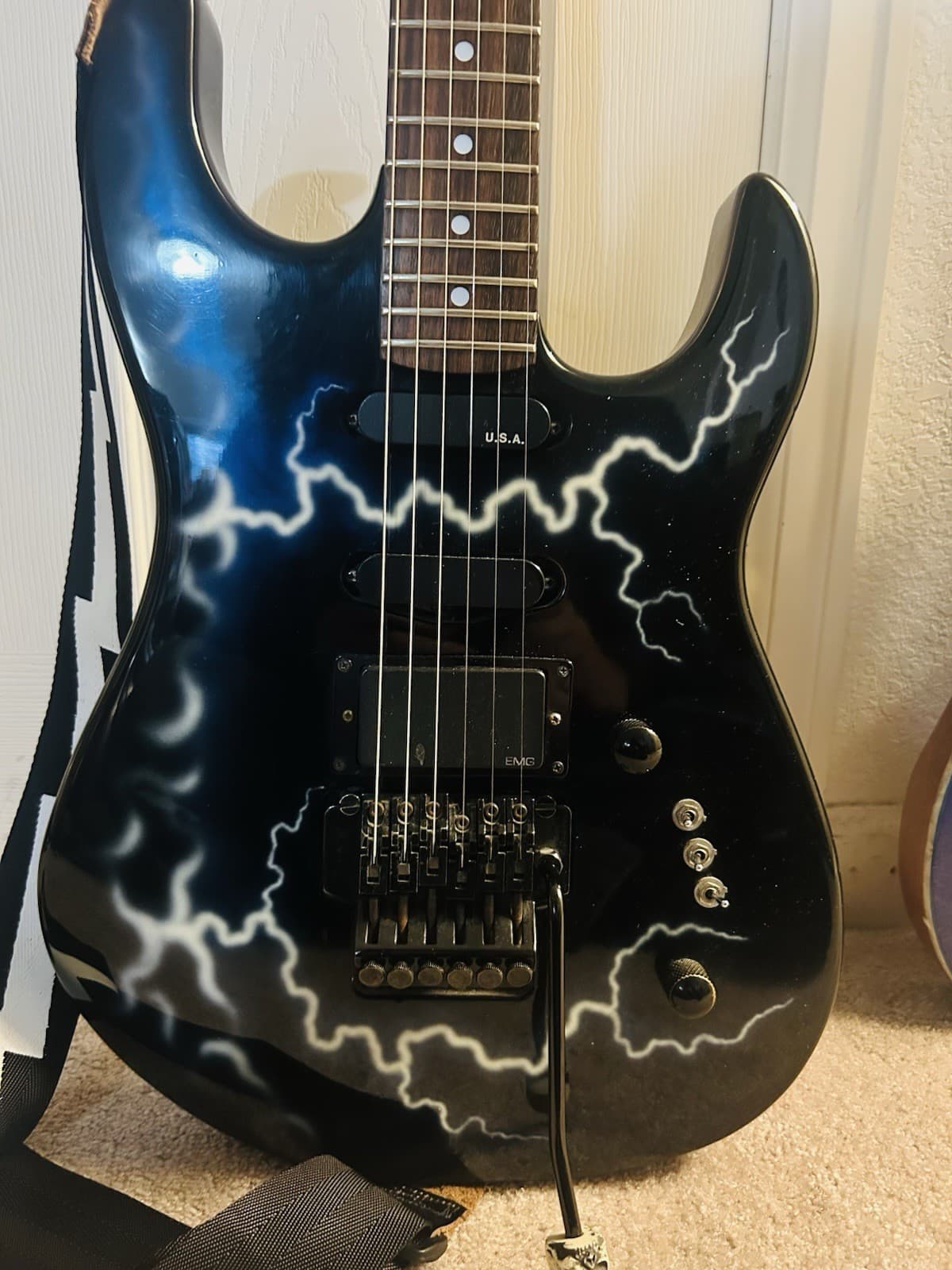 B.C. Rich Electric Guitar 1989 ST 111 USA Lightning Graphic Rare