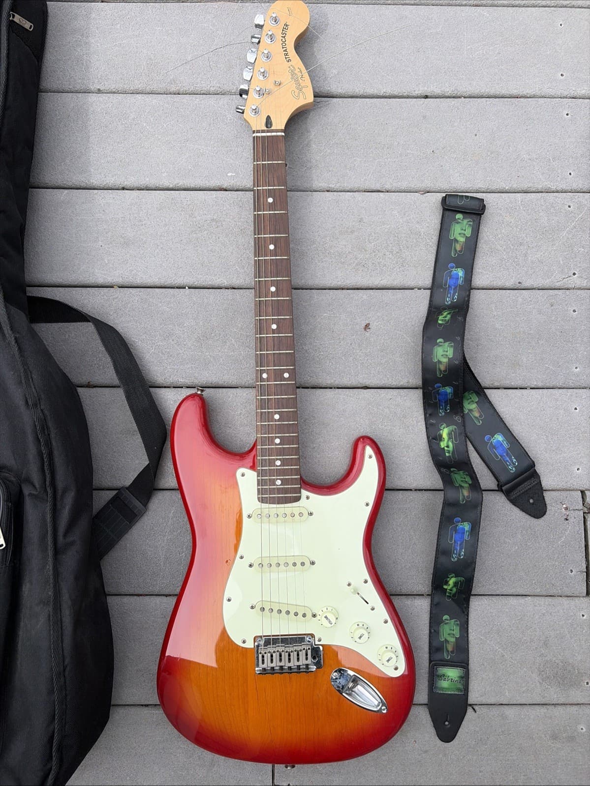 Squier Fender Stratocaster Electric Guitar - Sienna Sunburst