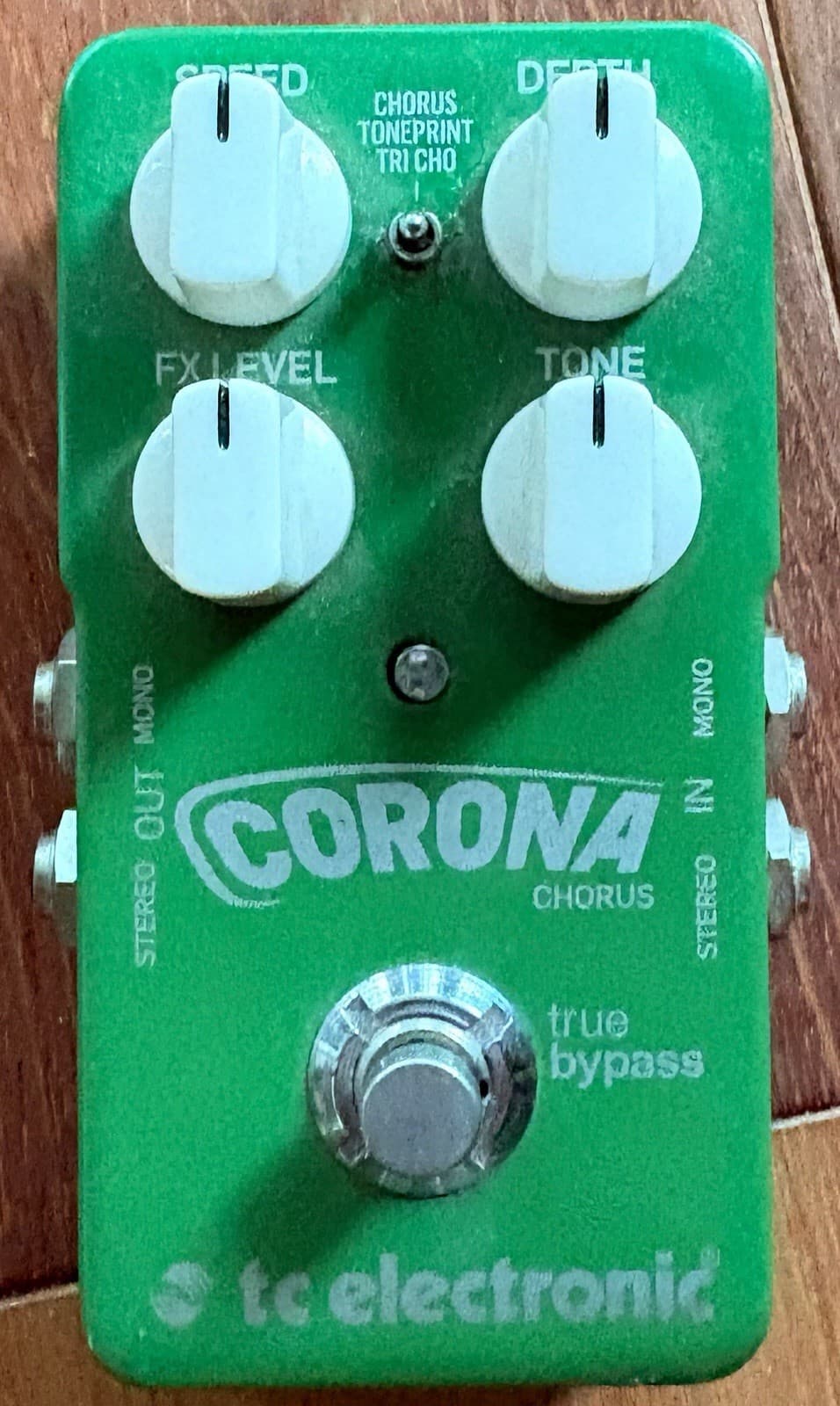 TC Electronic Corona Chorus Guitar Effect Pedal USB, Mono/Stereo, TonePrint