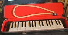 Suzuki Melodion M-36 Air Blown Keyboard Instrument In Case