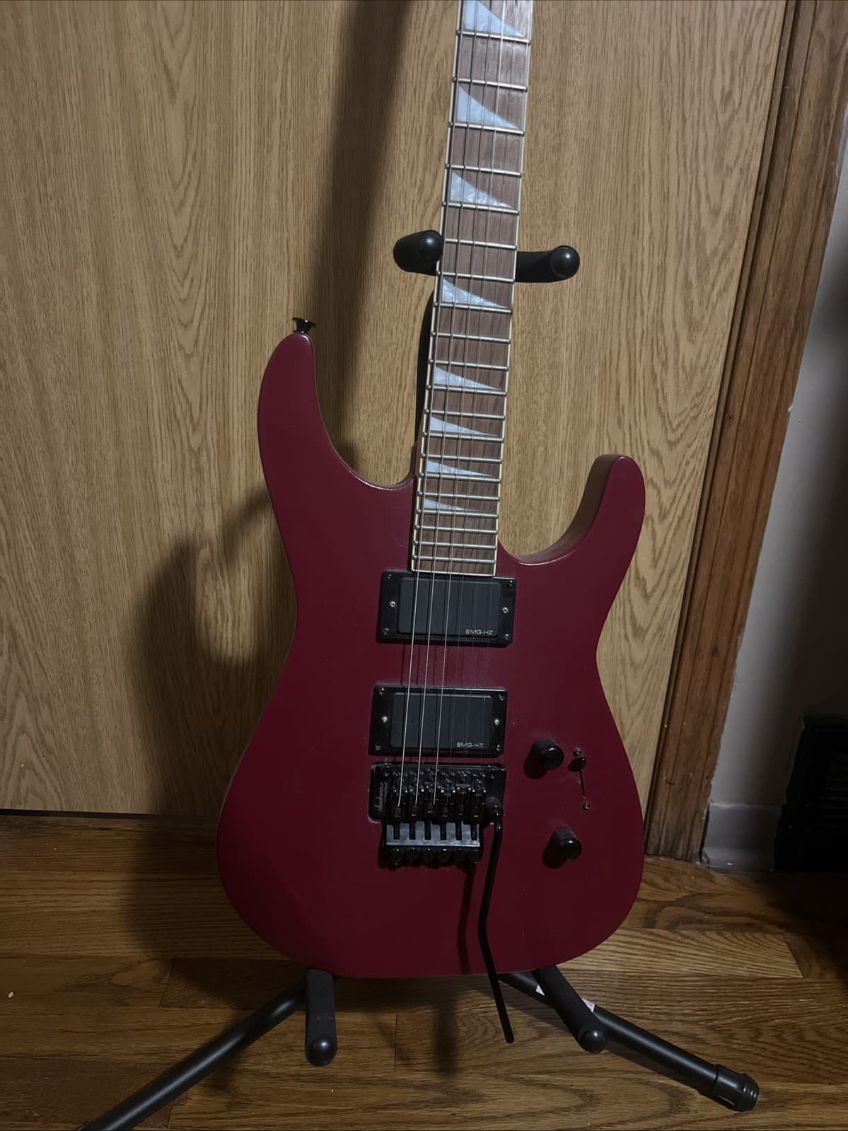 Used JACKSON Dinky Red Electric Guitar + Stand and Fender Amp