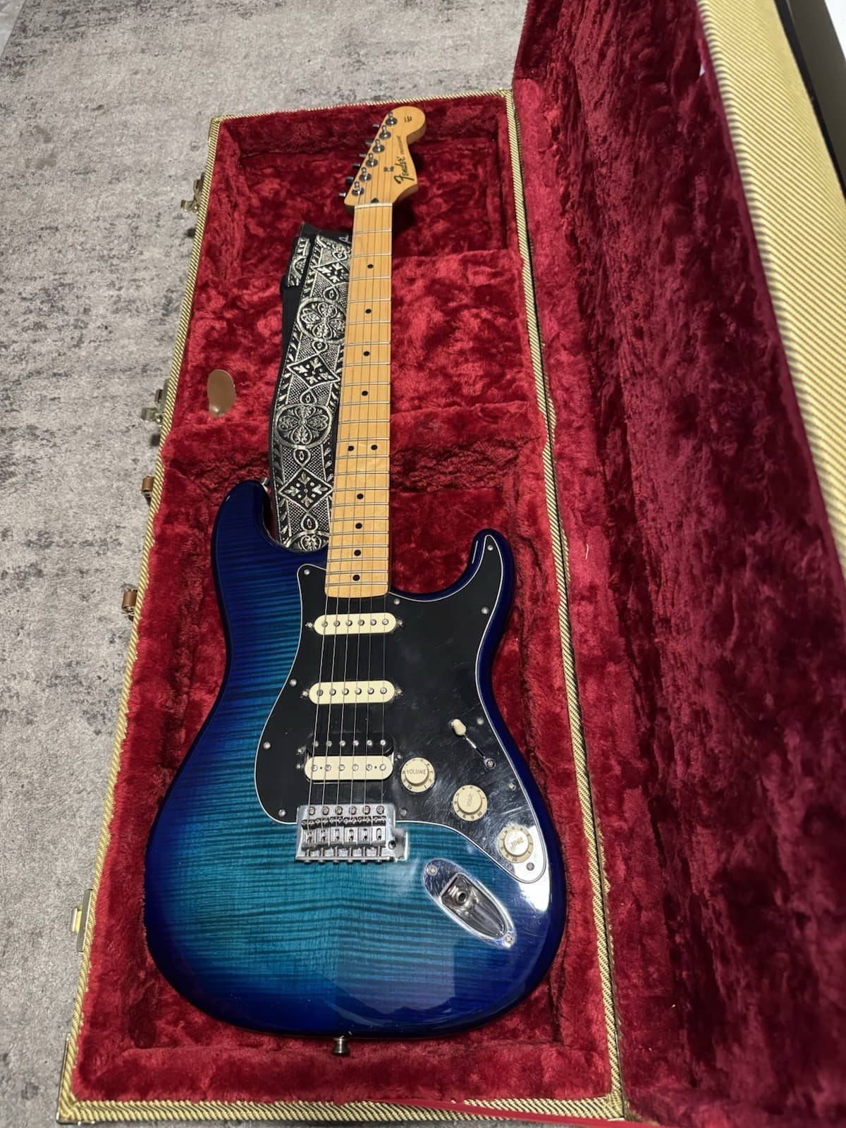 Fender Player Stratocaster HSS Blue Burst 2018 Used