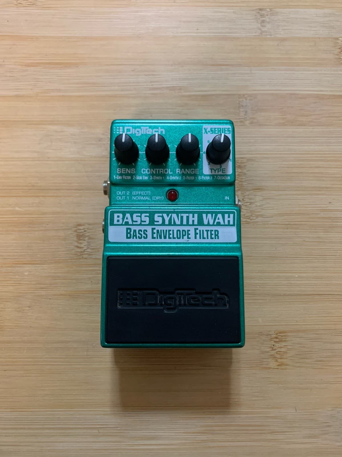 Digitech XBW Bass Synth Wah Bass Envelope Filter Guitar Pedal