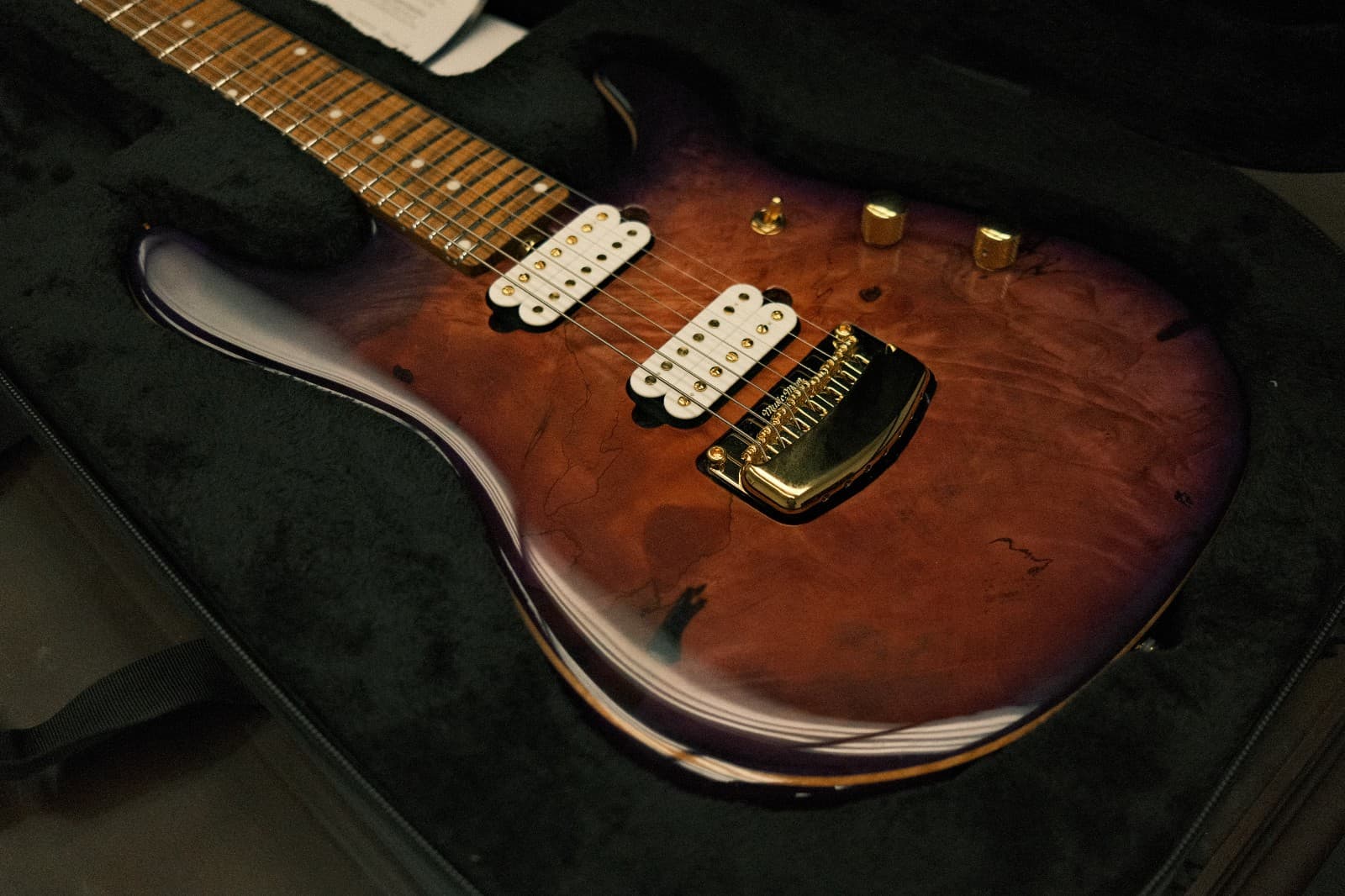 Ernie Ball Music Man Cutlass HH 7 Jason Richardson - Majora Purple