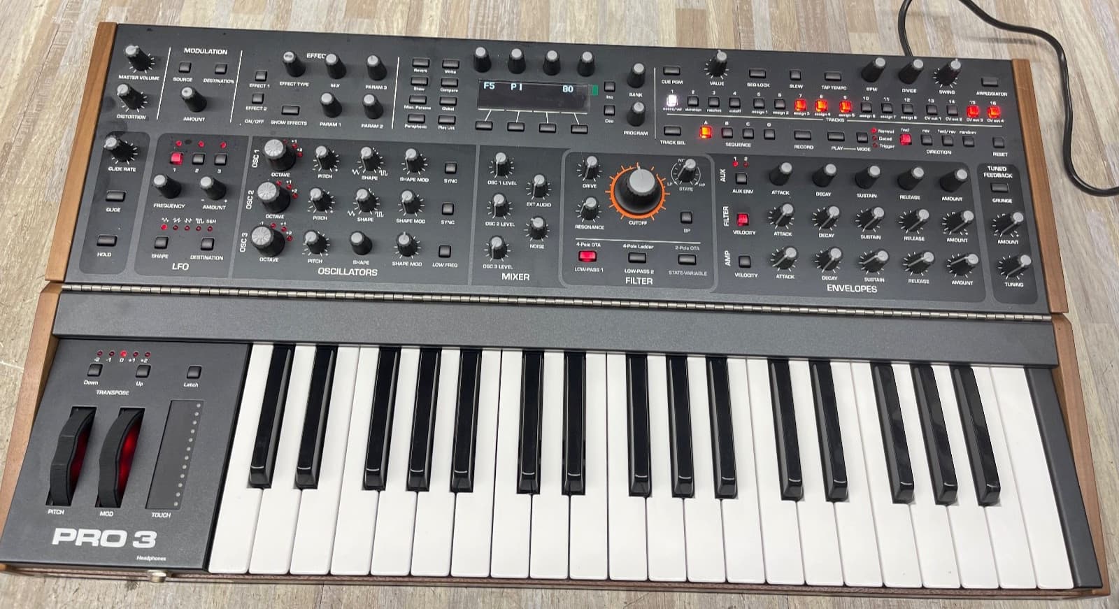 Sequential Pro 3 SE Special Edition Analog Hybrid Synthesizer –BARELY USED