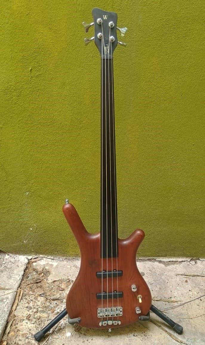 Vintage 1999 Warwick FRETLESS Corvette Bass guitar GERMAN MADE