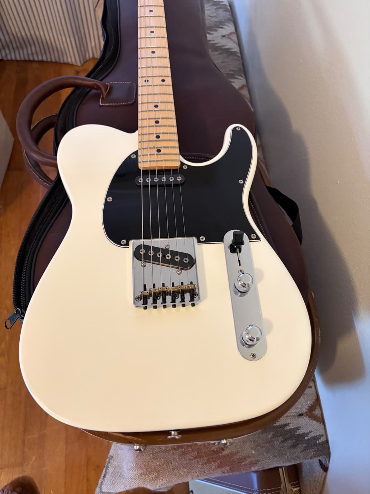 G&L ASAT CLASSIC ELECTRIC GUITAR - 2022 Model