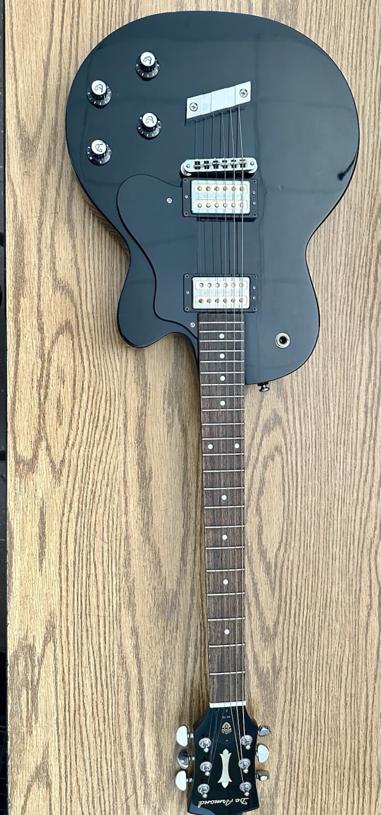 DeArmond M-70 Black Electric Guitar Guild Gold Tone USA Pickups Korea M70