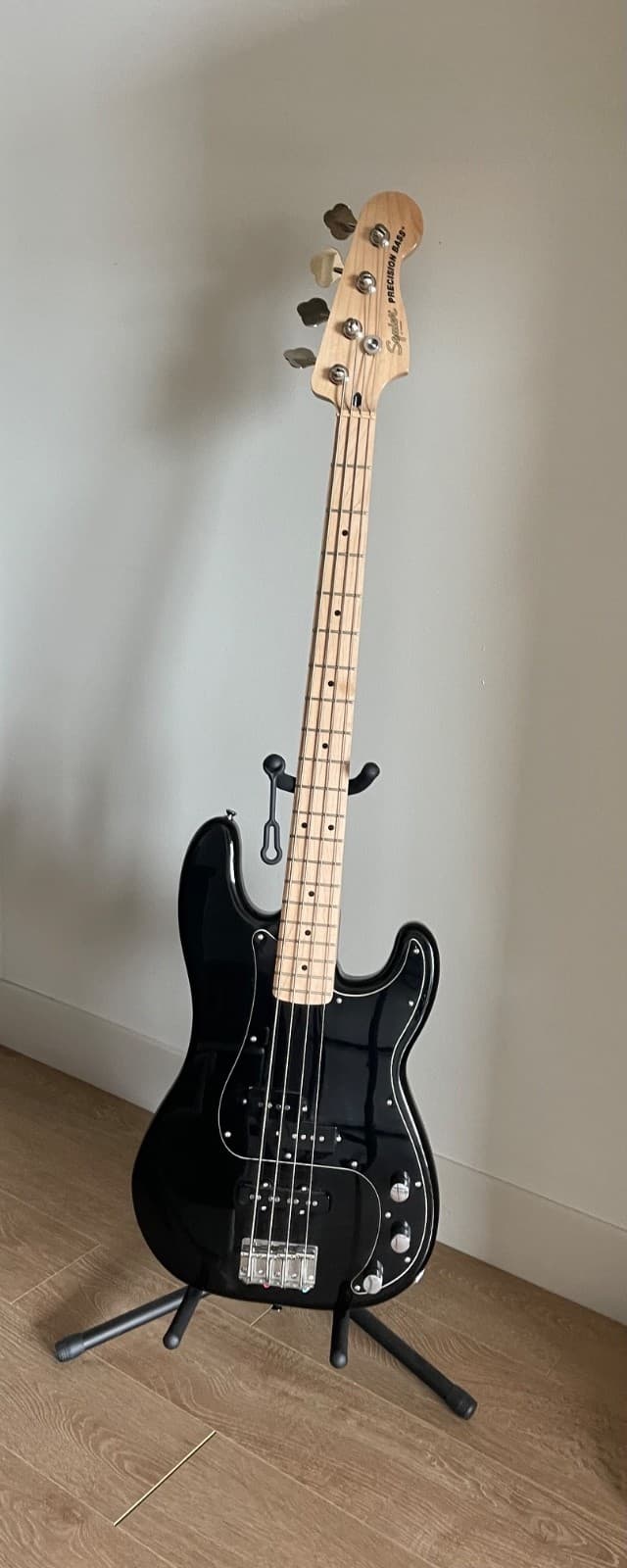 Squier Affinity Precision Bass PJ Bass Guitar - Black