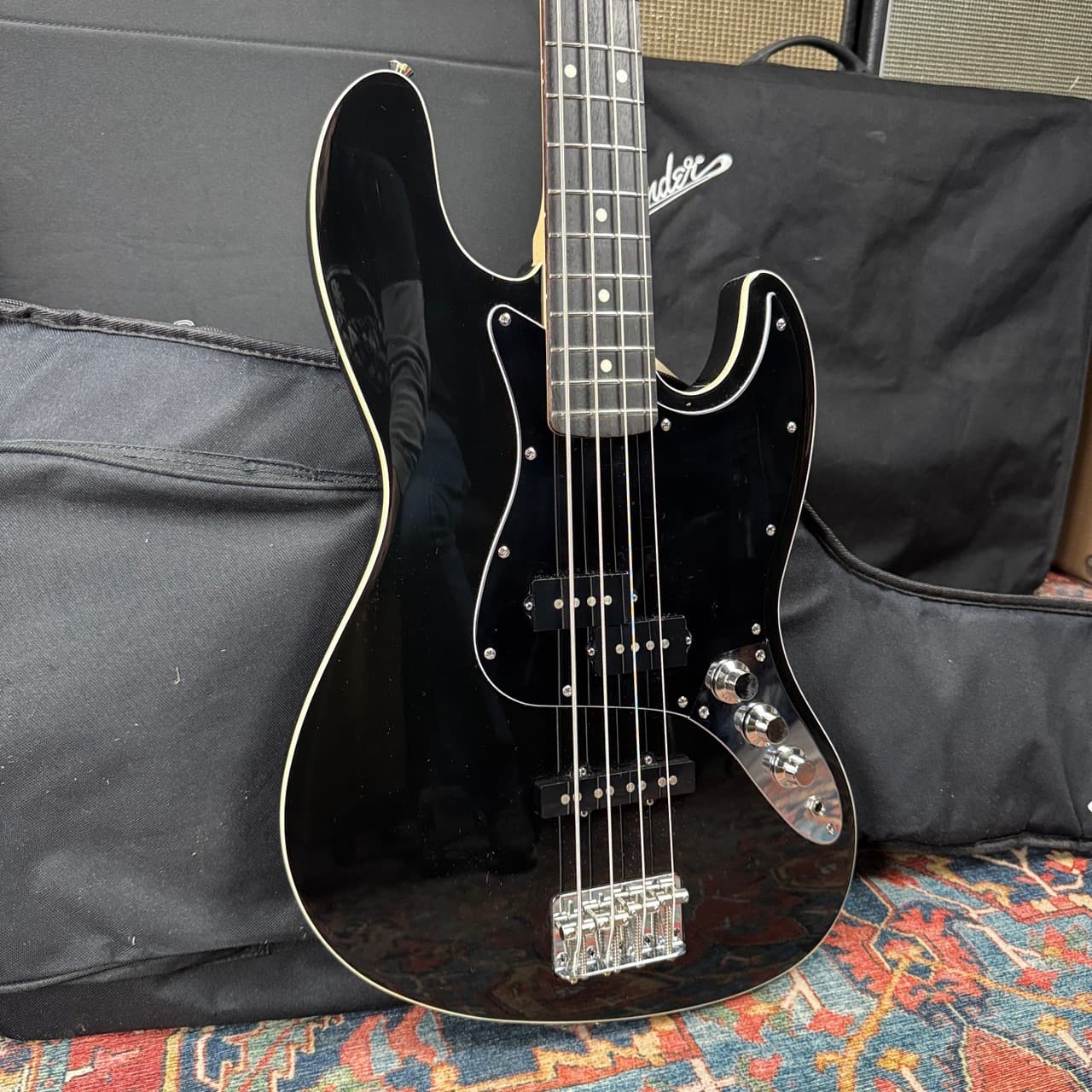 Fender Aerodyne Jazz Bass w/Original Gig Bag Pro Setup - 2014