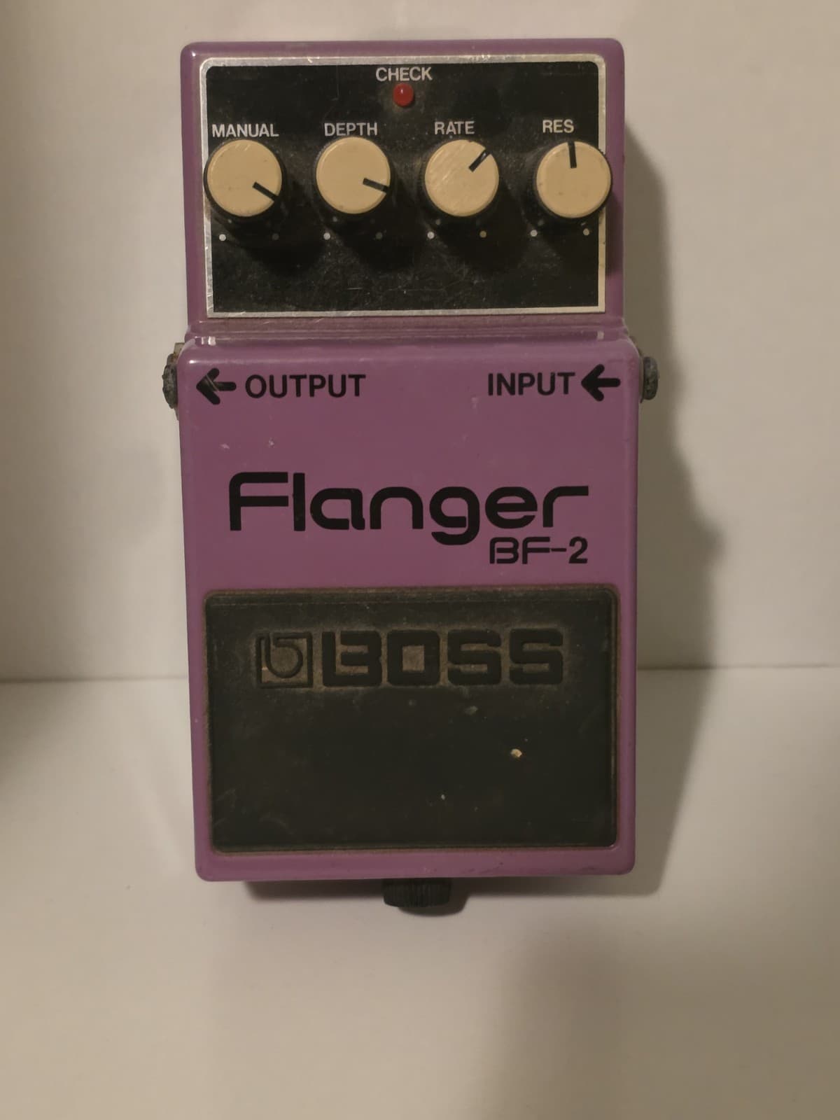 Boss BF-2 Flanger Guitar Effect Pedal Classic Analog Modulation FX Unit
