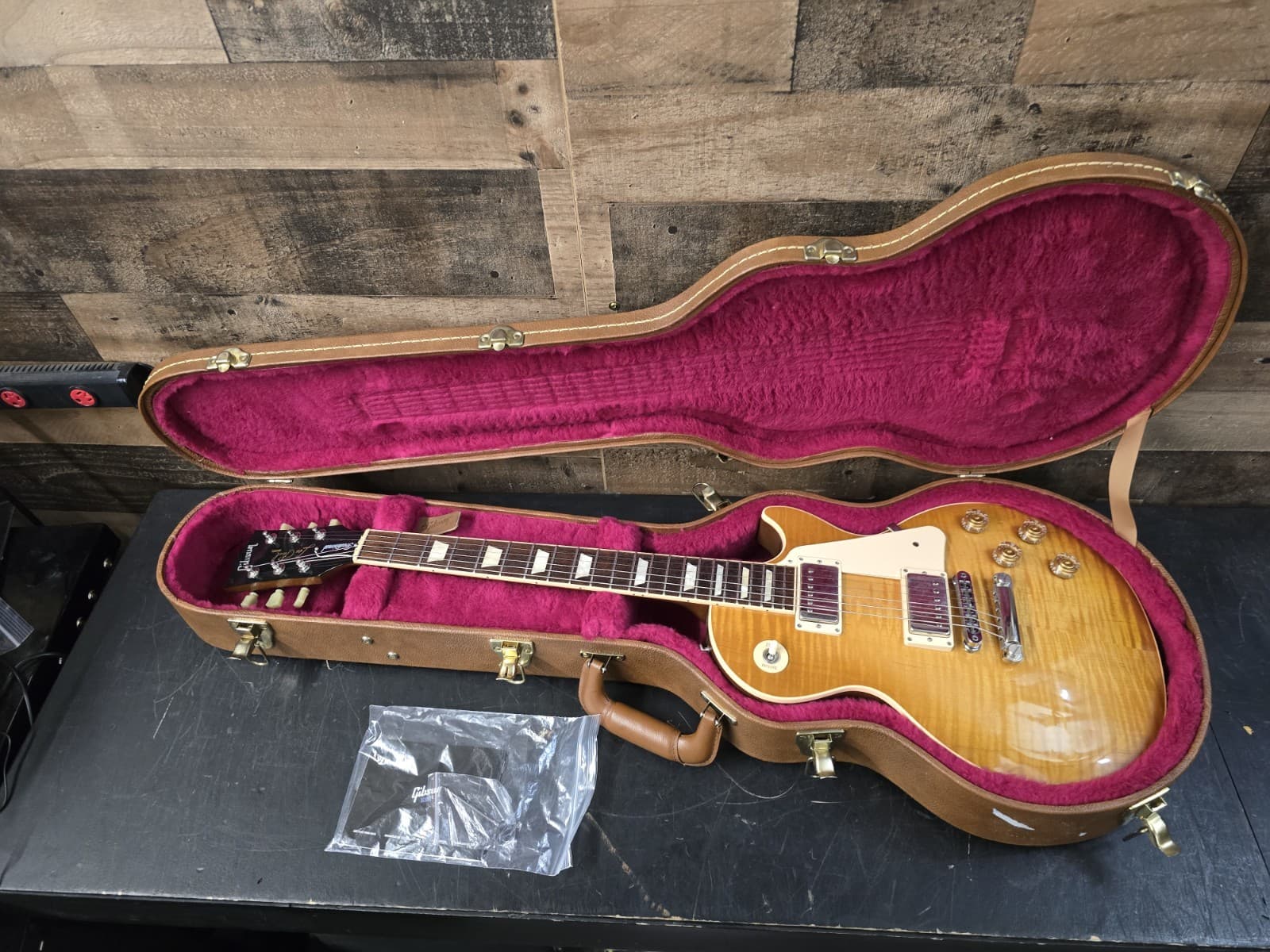 Gibson Les Paul Traditional 2016 Mild Flame. W/Ohsc 8.6 Lb