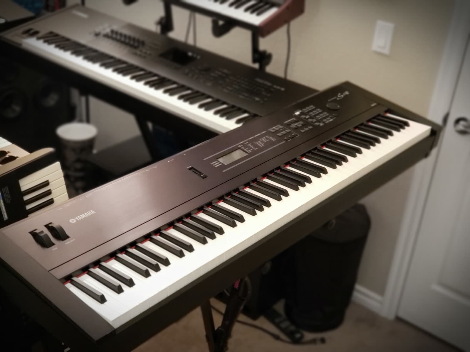 YAMAHA S-08 PROFESSIONAL PIANO SYNTHESIZER KEYBOARD ARRANGER WORKSTATION