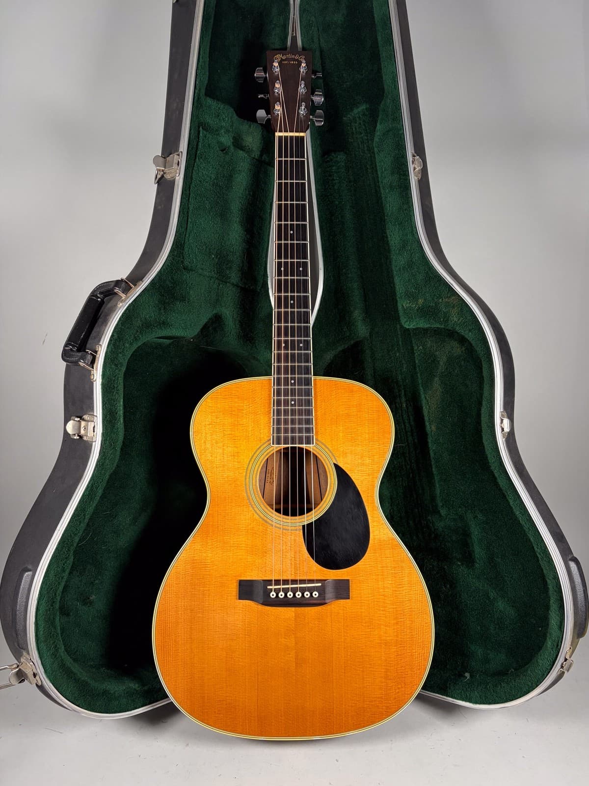 2005 Martin OM-35 Natural Finish Acoustic Guitar w/OHSC