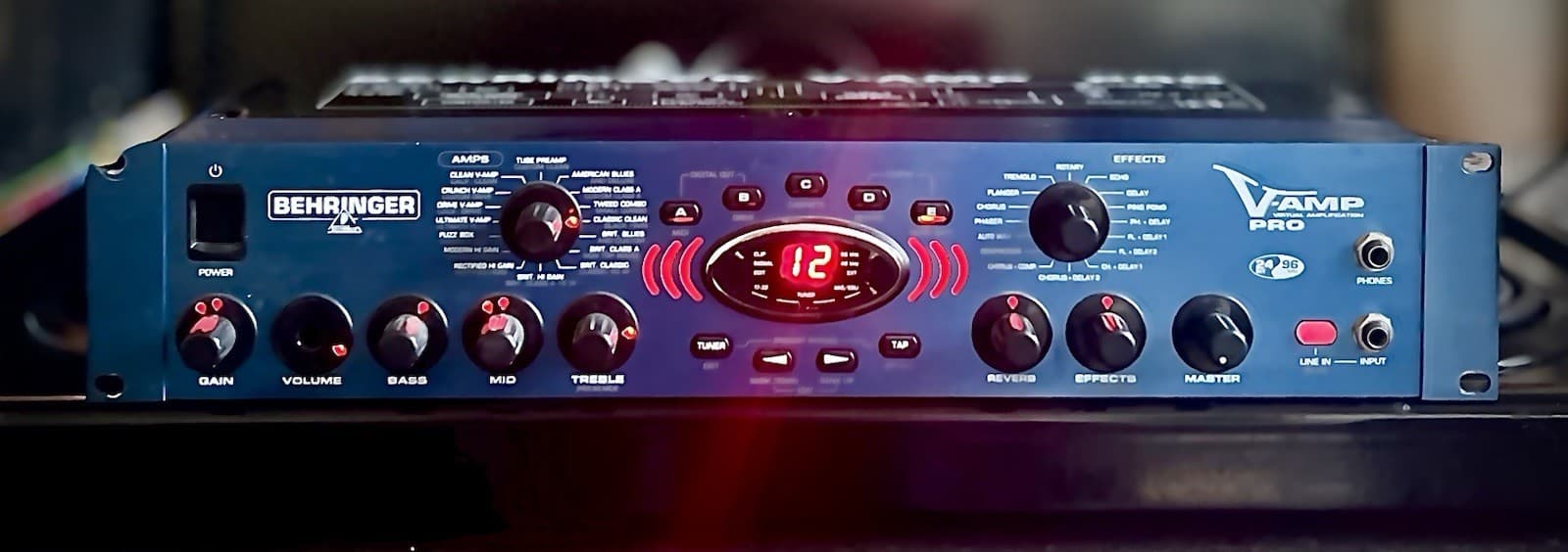 BEHRINGER V-AMP PRO Guitar Amp Simulator Multi-Effects S/PDIF Processor Tested
