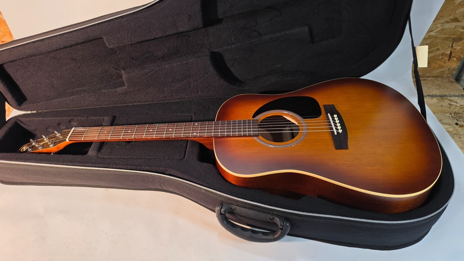 Seagull Entourage Folk Guitar Rustic Burst Perfect Condition with Case Free S&H