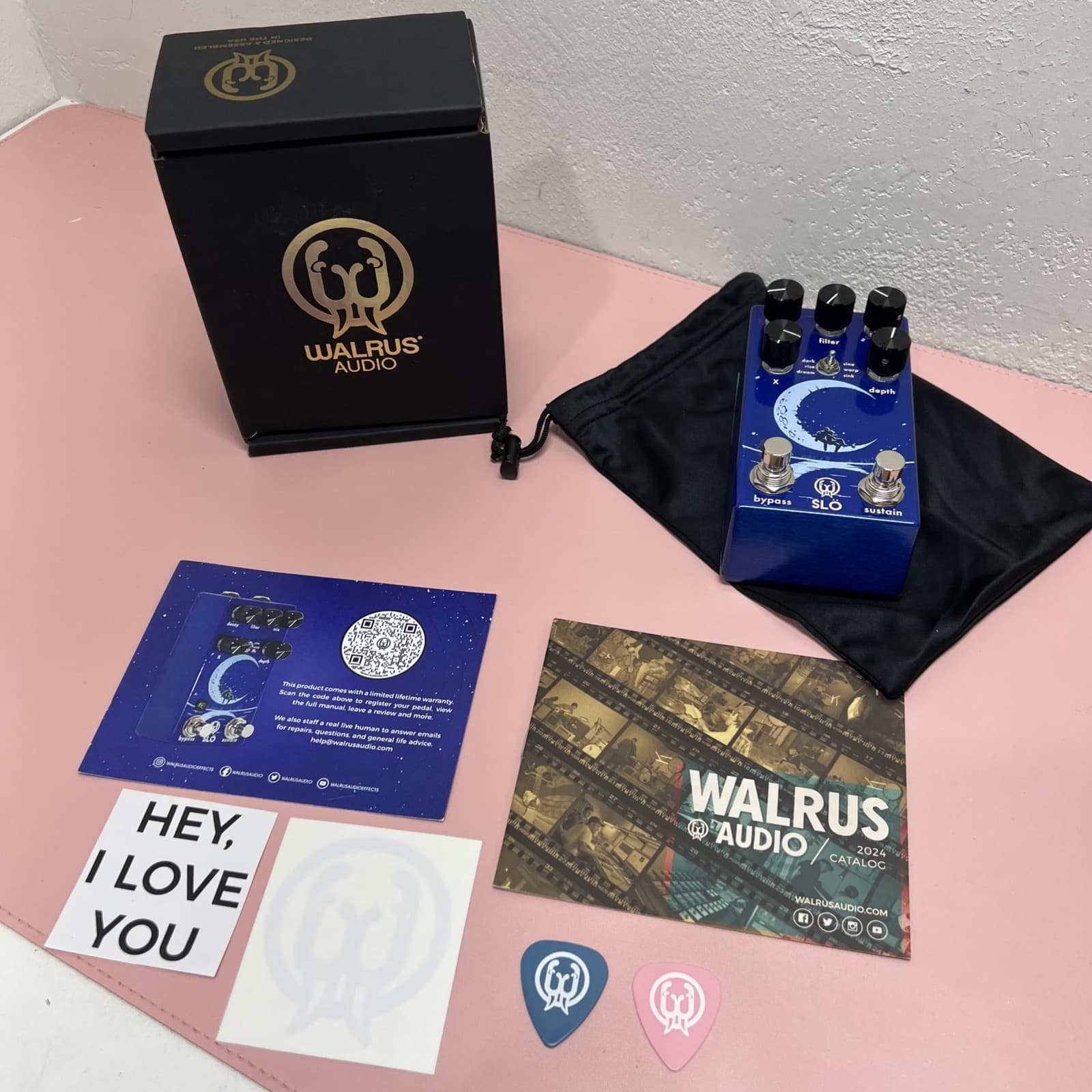 Walrus Audio Slo Multi Texture Reverb Guitar Effects Pedal W/ Box EUC