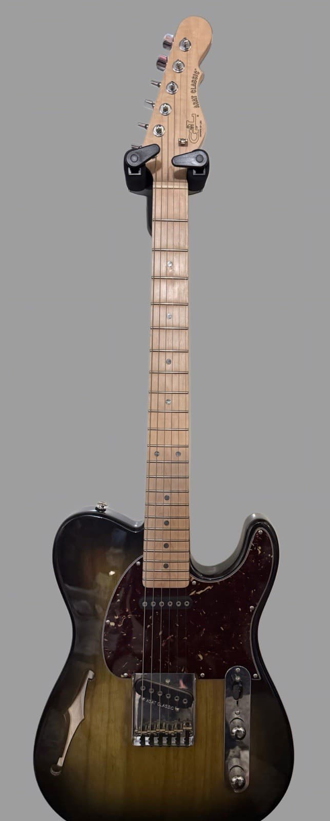 G&L ASAT Classic Electric Guitar 6-String RH Semi-Hollow Ash Black w/Case