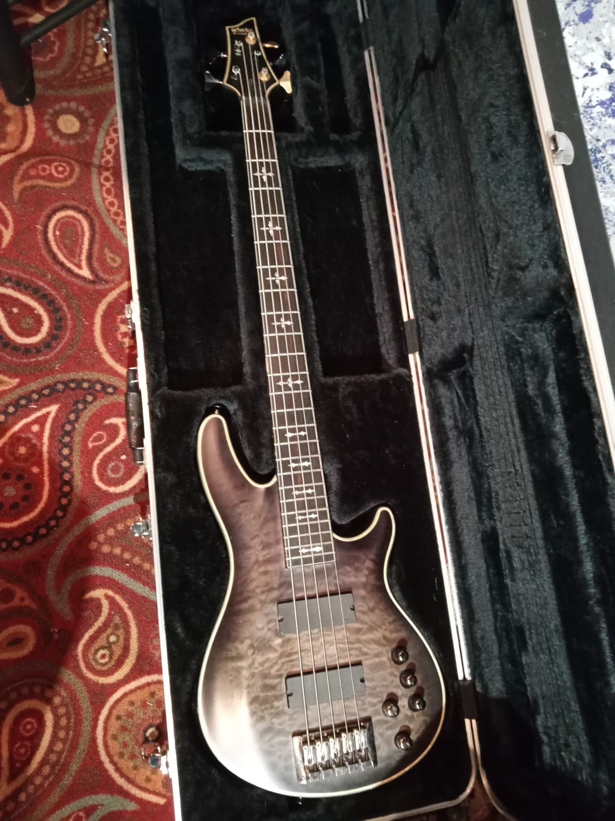 Schecter Hellraiser Extreme-5 String Bass W/Original Hard-Shell Case