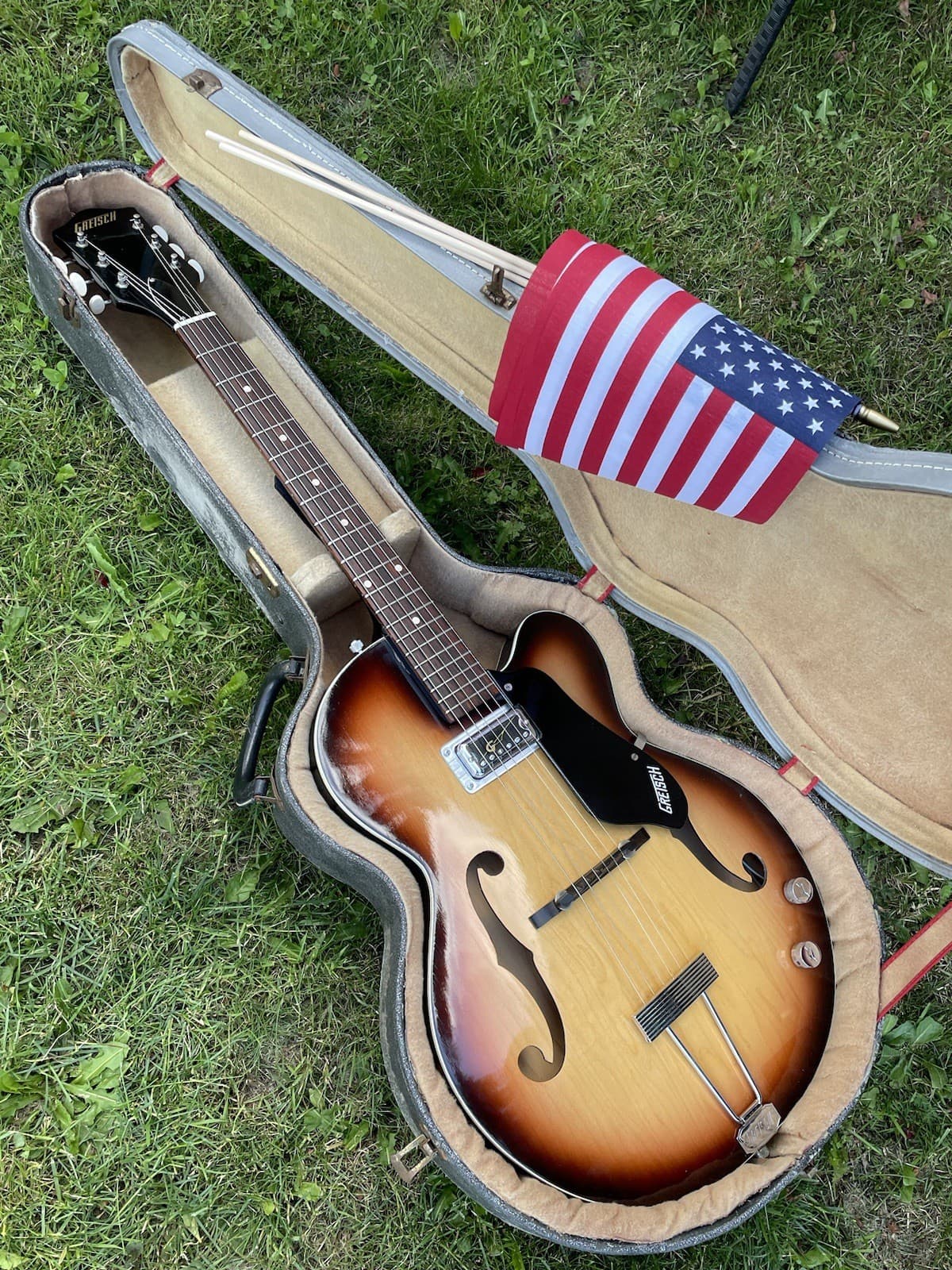 Minty CLEAN Vintage Gretsch guitar archtop cutaway sunburst hardshell Antique US